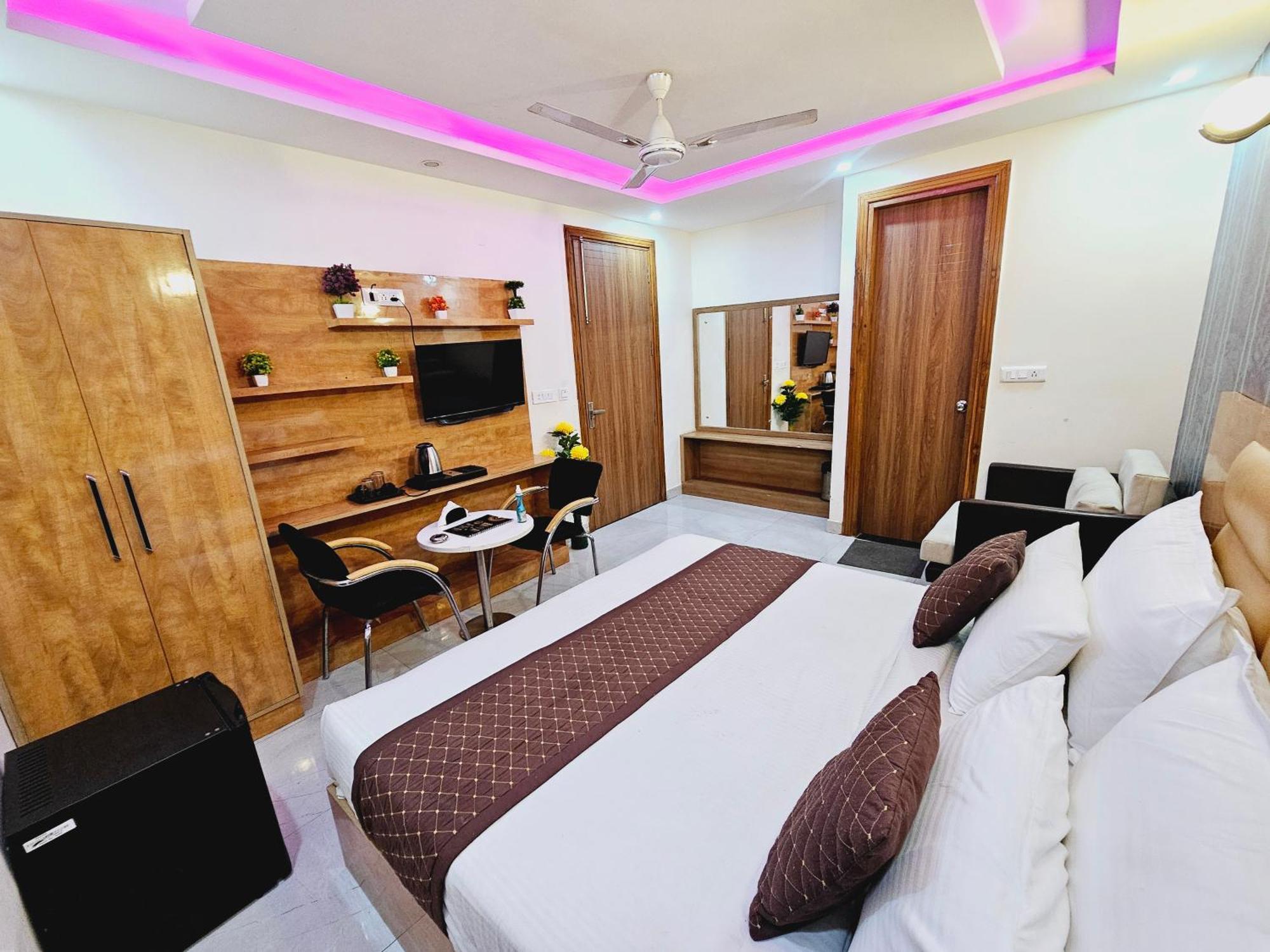 Hotel Gross Inn Near Igi Airport Νέο Δελχί Εξωτερικό φωτογραφία